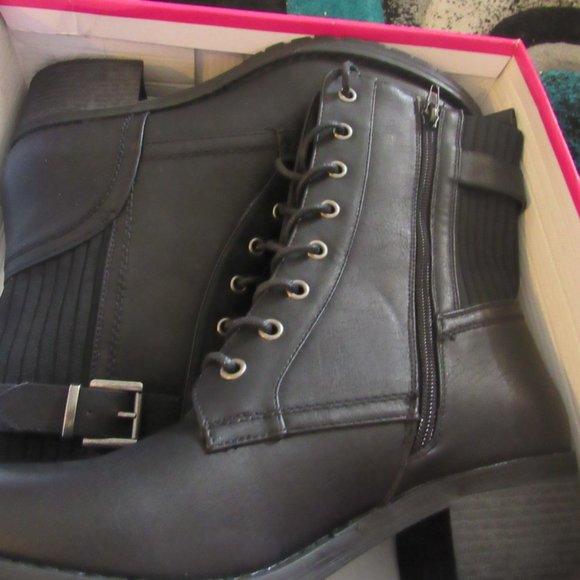 Torta Caliente  Above Ankle Boots  Size 10 M - Picture 3 of 8
